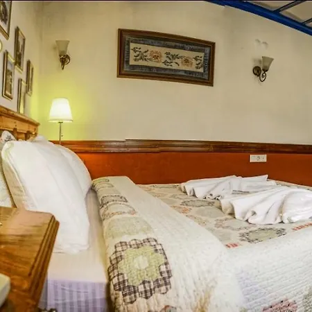 בית הארחה Zeytinli Konak סלצ'וק